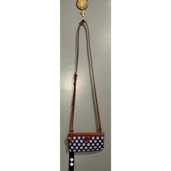 NWT Dooney & Bourke Chicago Cubs Large Slim Crossbody - Picture 8 of 11